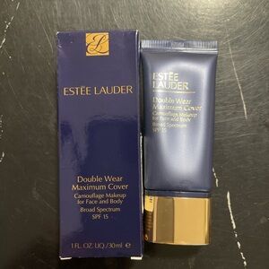 Estee Lauder Double Wear Maximum Cover in the shade 3W2 CASHEW.